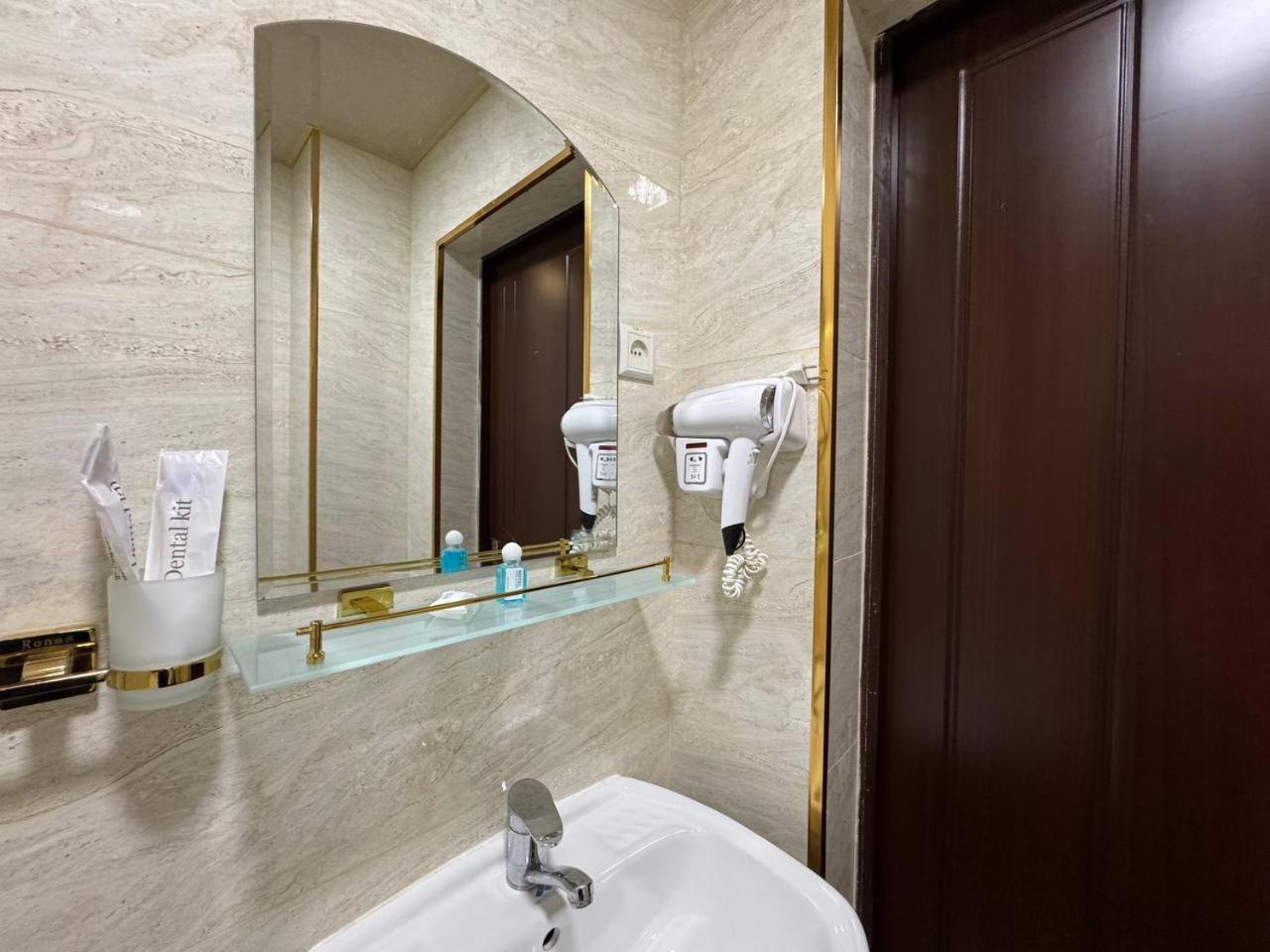Sv Hotel Taşkent Dış mekan fotoğraf
